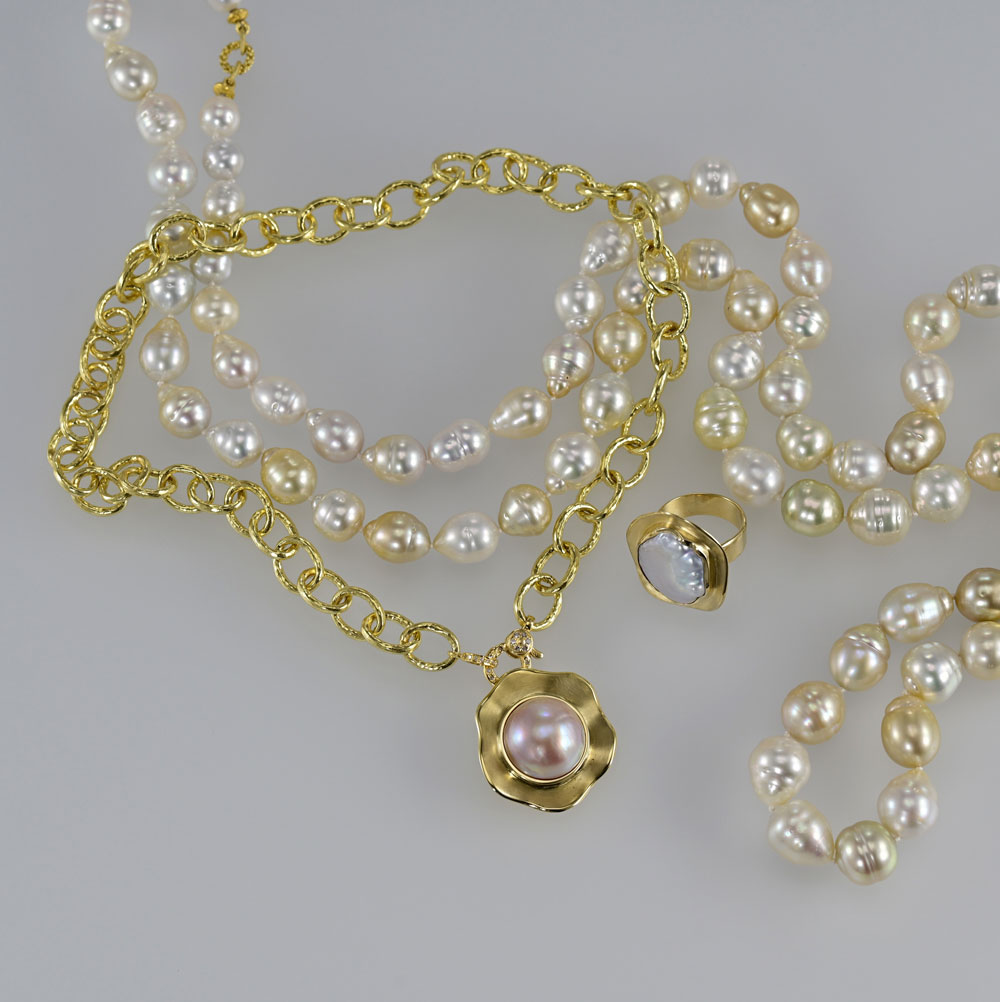 Golden Baroque South Sea Pearl necklace, 18k gold